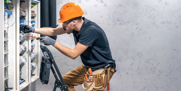 Best Emergency Electrician Near Me  in Castle Rock, WA